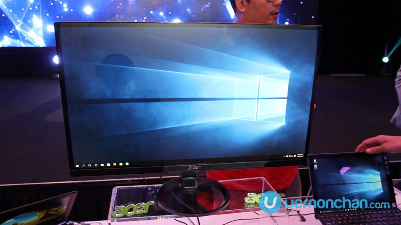 Acer R1 Series