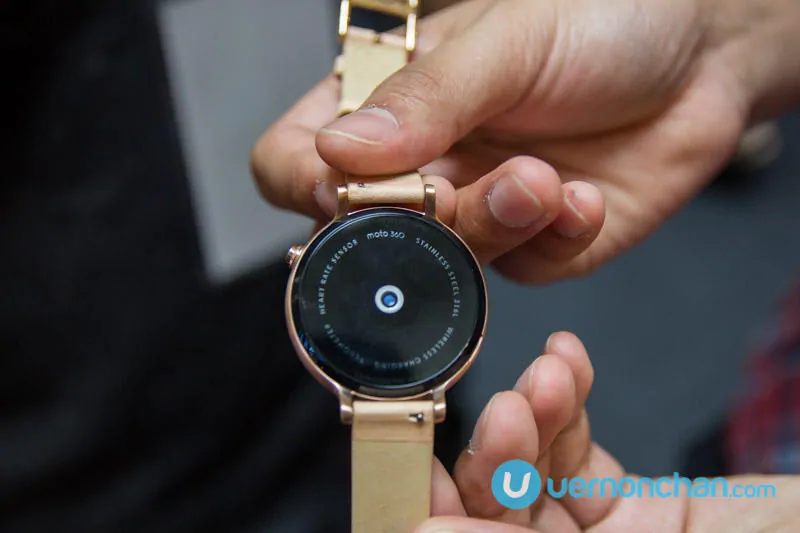 Moto 360 v2