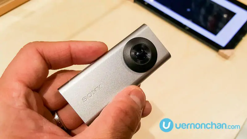 Sony Xperia Eye