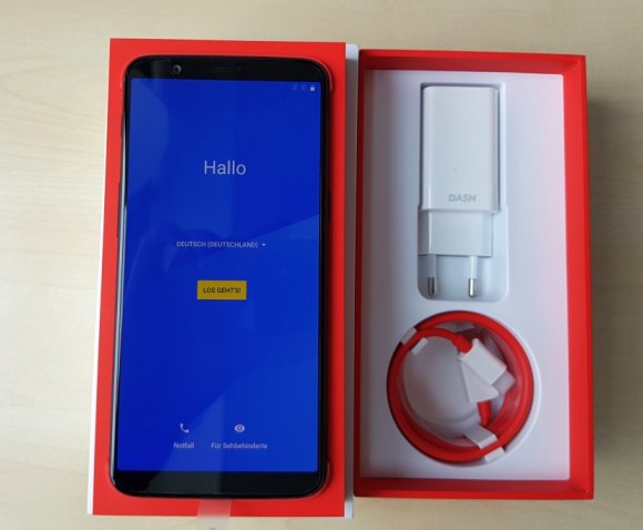 OnePlus 5T unboxed