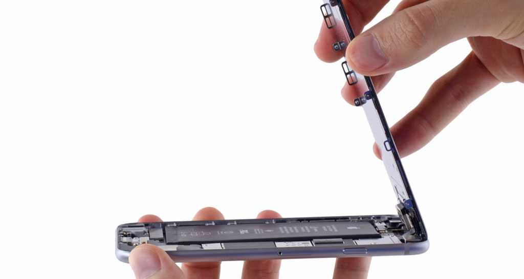 iFixit iPhone 6 battery