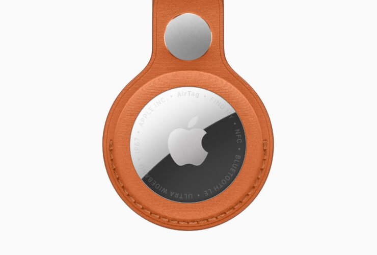 Apple AirTag 2 in finewoven key ring